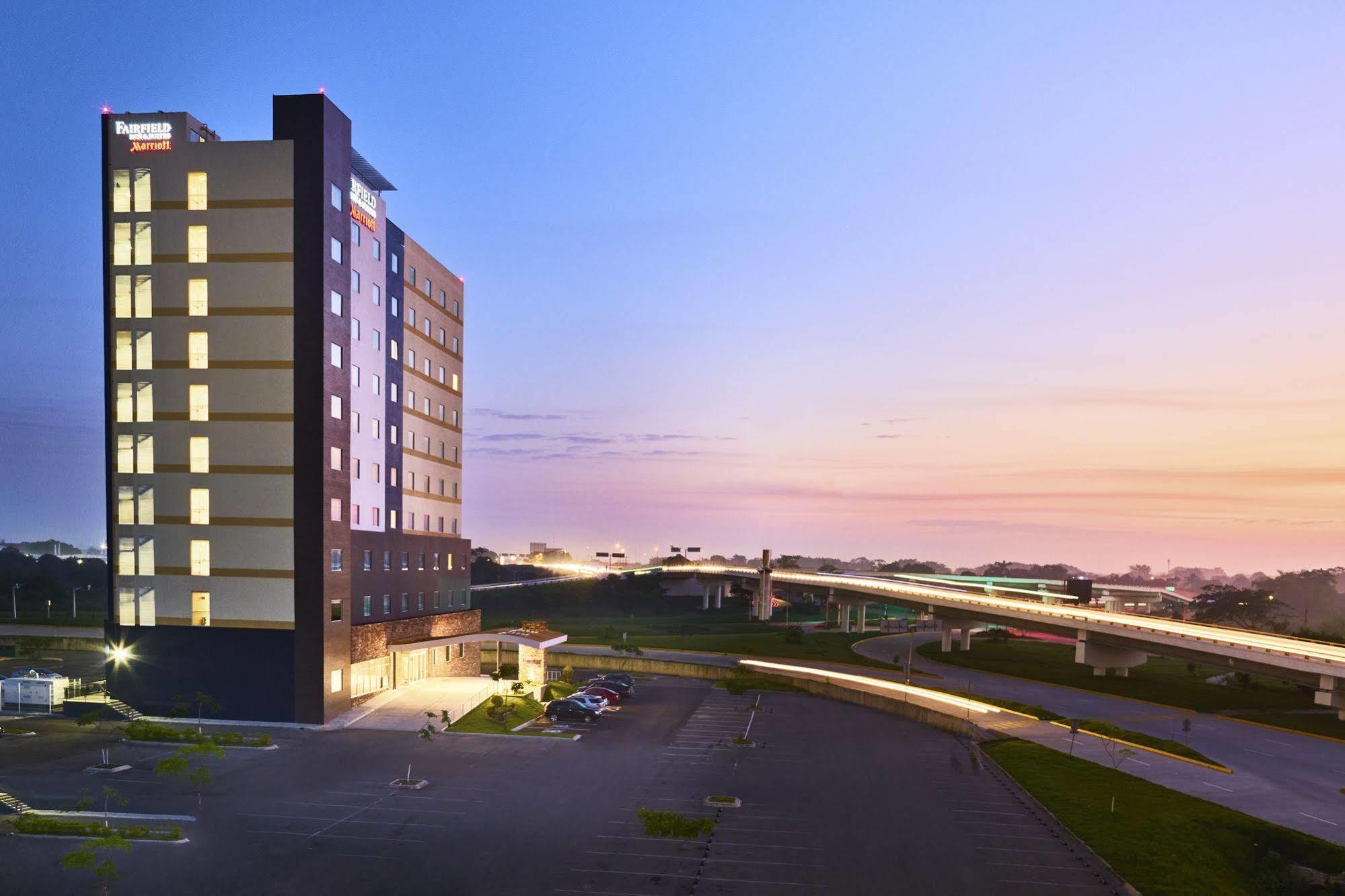 Fairfield Inn & Suites By Marriott Villahermosa Tabasco Exteriör bild